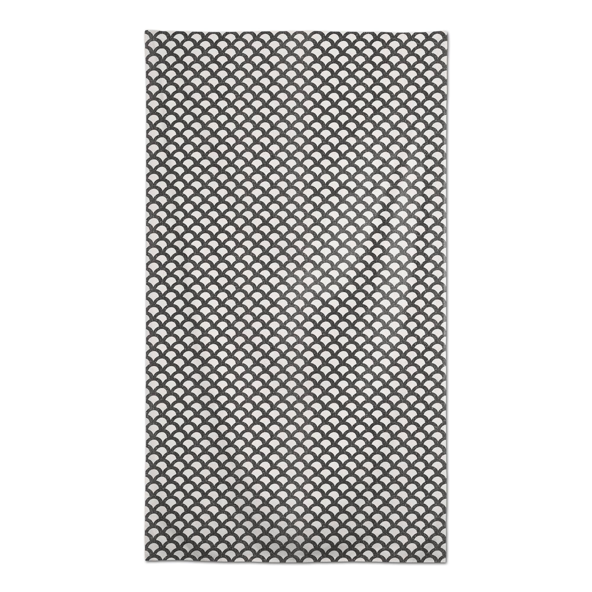 Neutral Scallop Pattern Tablecloth
